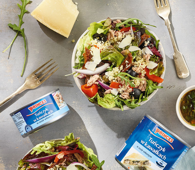 Sałatka śródziemnomorska z tuńczykiem